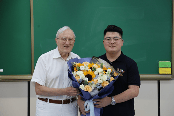 吉林大学本科证